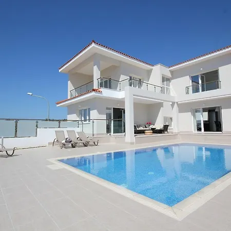 Koumasia Seaview Vila